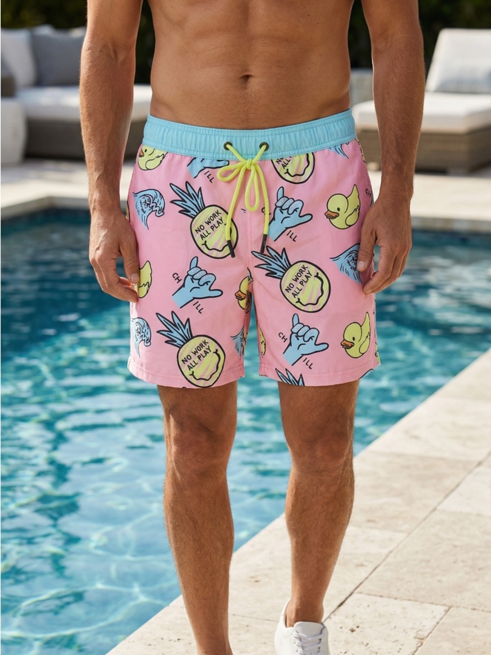 NWT NEFF Duck All Play Swim Trunks Men’s Graphic Print Board Shorts Size L